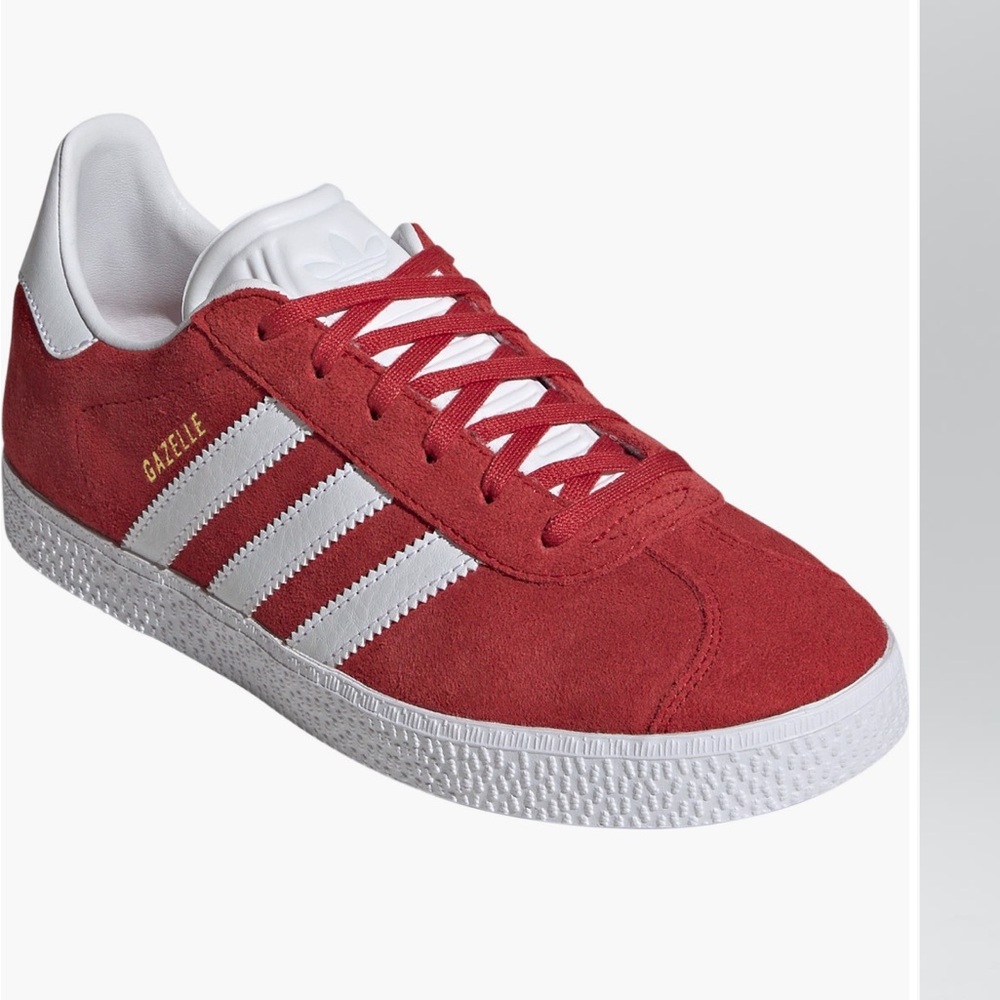 New never worn size 7y/8.5 womens adidas gazelles
